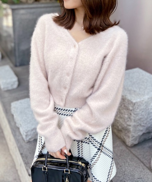 SNIDEL（スナイデル）の「フォックスファーショートカーディガン（カーディガン/ボレロ・レディース・ダークブラウン/ピンク/クリーム・F）」の18枚目の写真