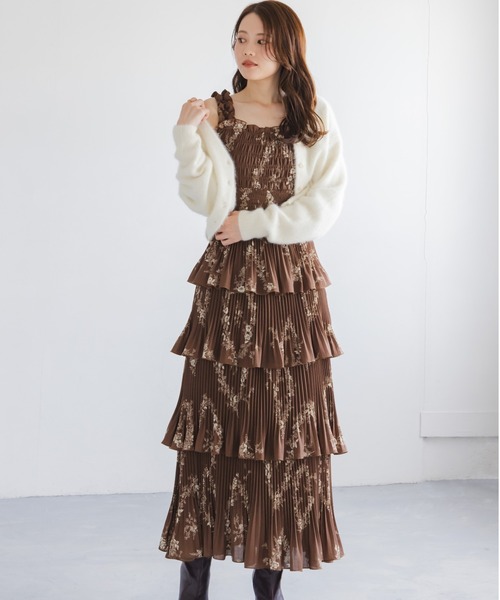 SNIDEL（スナイデル）の「フォックスファーショートカーディガン（カーディガン/ボレロ・レディース・ダークブラウン/ピンク/クリーム・F）」の8枚目の写真