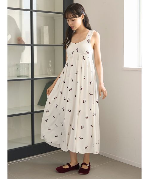 【お値下中・新品タグ付】ジェラートピケ モチーフ2柄ワンピース(雲)ルームウェア gelato pique（ジェラートピケ）の「モチーフ2柄ワンピース
