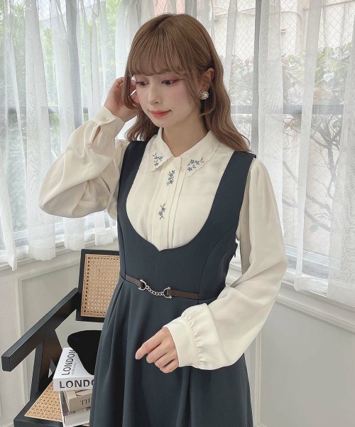 F i.n.t(フィント)の「チェーンビット使いディープVネックジャンパースカート/fint フィント(ジャンパースカート・レディース・ブラウン/ボルドー/グレー・FREE)」の1枚目の写真