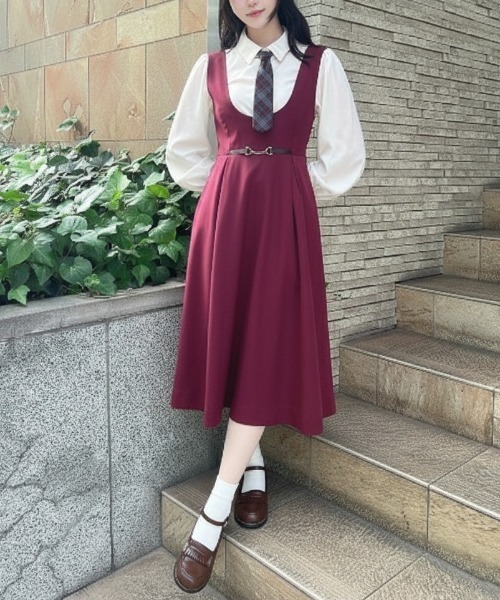 F i.n.t(フィント)の「チェーンビット使いディープVネックジャンパースカート/fint フィント(ジャンパースカート・レディース・ブラウン/ボルドー/グレー・FREE)」の3枚目の写真