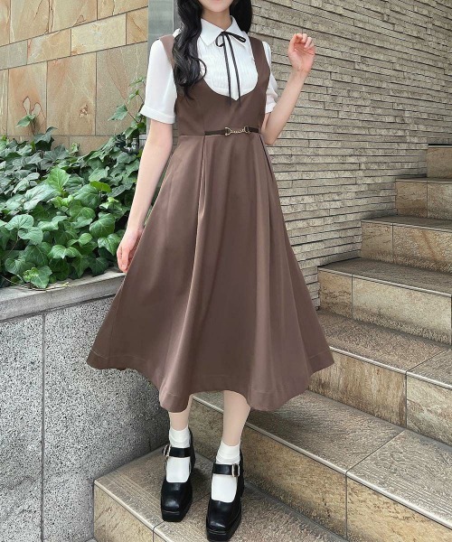 F i.n.t(フィント)の「チェーンビット使いディープVネックジャンパースカート/fint フィント(ジャンパースカート・レディース・ブラウン/ボルドー/グレー・FREE)」の4枚目の写真