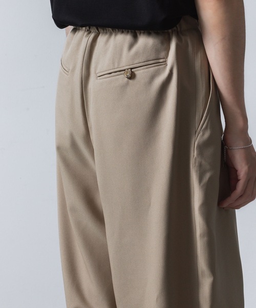 ato(アトウ)の「RECYCLE POLYESTER CUFFS PANTS(その他パンツ・メンズ・ブラック/トップグレー/ベージュ・44/48/46)」の22枚目の写真