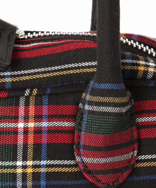 OUTDOOR PRODUCTS（アウトドアプロダクツ）の「2WAY CUBE BAG Plaid Pattern（クラッチバッグ・レディース・レッド・FREE）」の5枚目の写真