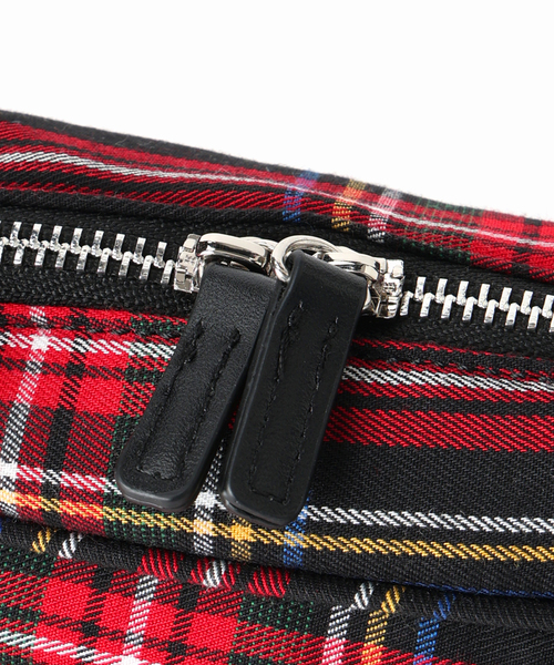 OUTDOOR PRODUCTS（アウトドアプロダクツ）の「2WAY CUBE BAG Plaid Pattern（クラッチバッグ・レディース・レッド・FREE）」の6枚目の写真