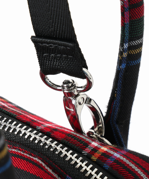 OUTDOOR PRODUCTS（アウトドアプロダクツ）の「2WAY CUBE BAG Plaid Pattern（クラッチバッグ・レディース・レッド・FREE）」の16枚目の写真