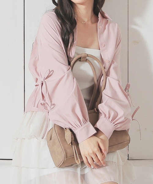 Honeys(ハニーズ)の「袖リボンシャツ(シャツ/ブラウス・レディース・ブルー/ブラック/ピンク/ホワイト・L/M/S/SS)」の4枚目の写真