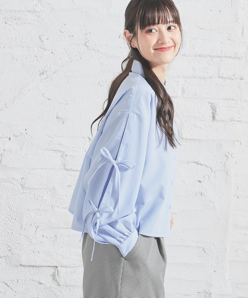 Honeys(ハニーズ)の「袖リボンシャツ(シャツ/ブラウス・レディース・ブルー/ブラック/ピンク/ホワイト・L/M/S/SS)」の7枚目の写真