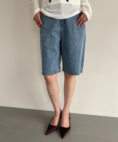 FUULLY STUDIO（フーリィーステューディオ）の「デニムハーフパンツ（デニムパンツ・レディース・ブラック/ブルー/ホワイト・SMALL/MEDIUM）」の3枚目の写真