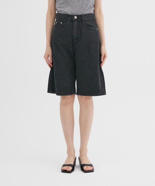 FUULLY STUDIO（フーリィーステューディオ）の「デニムハーフパンツ（デニムパンツ・レディース・ブラック/ブルー/ホワイト・SMALL/MEDIUM）」の15枚目の写真