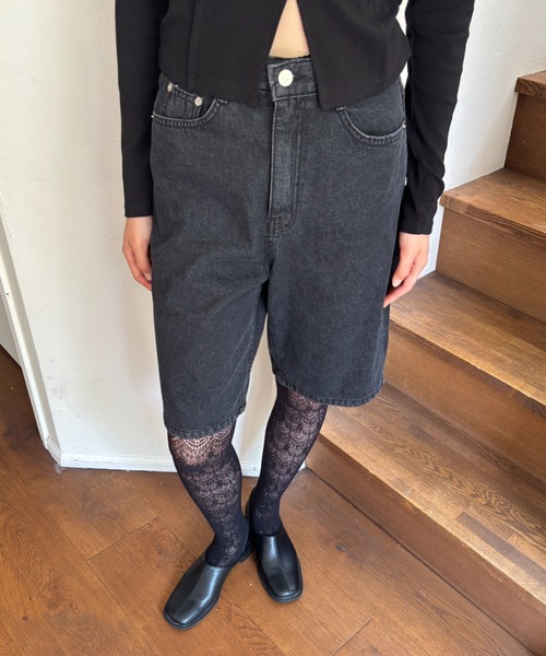 FUULLY STUDIO（フーリィーステューディオ）の「デニムハーフパンツ（デニムパンツ・レディース・ブラック/ブルー/ホワイト・SMALL/MEDIUM）」の19枚目の写真