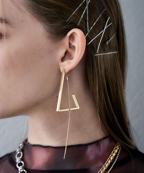 HARE（ハレ）の「サンカクフープピアス(HARE)（ピアス（両耳用）・レディース・シルバー/ゴールド・FREE）」の15枚目の写真