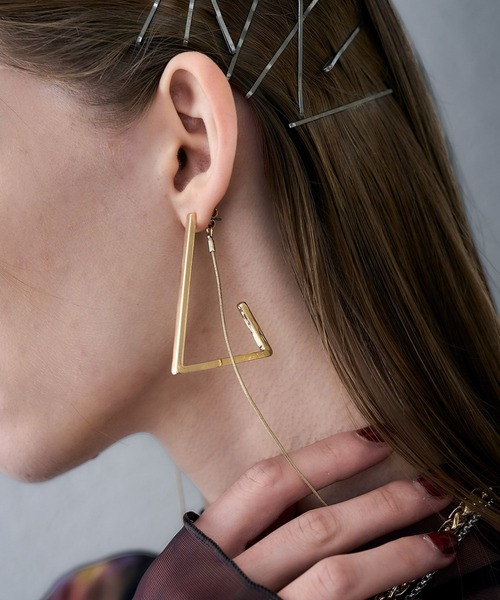 HARE（ハレ）の「サンカクフープピアス(HARE)（ピアス（両耳用）・レディース・シルバー/ゴールド・FREE）」の16枚目の写真