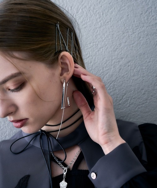 HARE（ハレ）の「サンカクフープピアス(HARE)（ピアス（両耳用）・レディース・シルバー/ゴールド・FREE）」の6枚目の写真