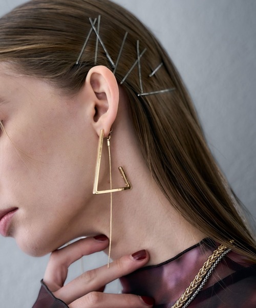 HARE（ハレ）の「サンカクフープピアス(HARE)（ピアス（両耳用）・レディース・シルバー/ゴールド・FREE）」の10枚目の写真