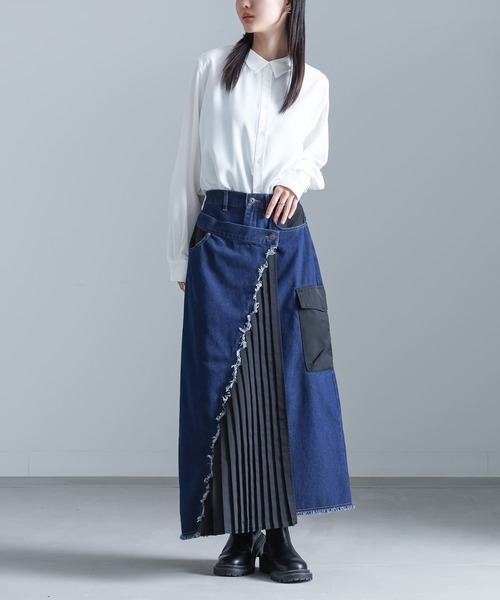 kOhAKU(コハク)の「異素材プリーツ×デニムスカート(デニムスカート・レディース・ブルー/ブラック・2/1)」の8枚目の写真