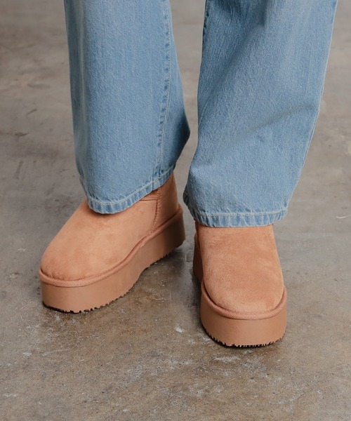 Honeys（ハニーズ）の「厚底フェイクムートン（ブーツ・レディース・キャメル/ベージュ/ブラック・S/M/LL/L）」の8枚目の写真