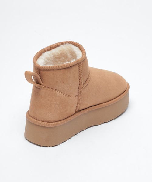 Honeys（ハニーズ）の「厚底フェイクムートン（ブーツ・レディース・キャメル/ベージュ/ブラック・S/M/LL/L）」の16枚目の写真