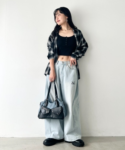 MUCENT(ムセント)の「【日本未発売/WEB限定】MUCENT(ムセント)/ユニセックス ピンタック ワイド デニム パンツ/PENTA SIDE PINTUCK DENIM PANTS(デニムパンツ・レディース・ブラック/ライトブルー/ダークブルー・S/M/L)」の22枚目の写真