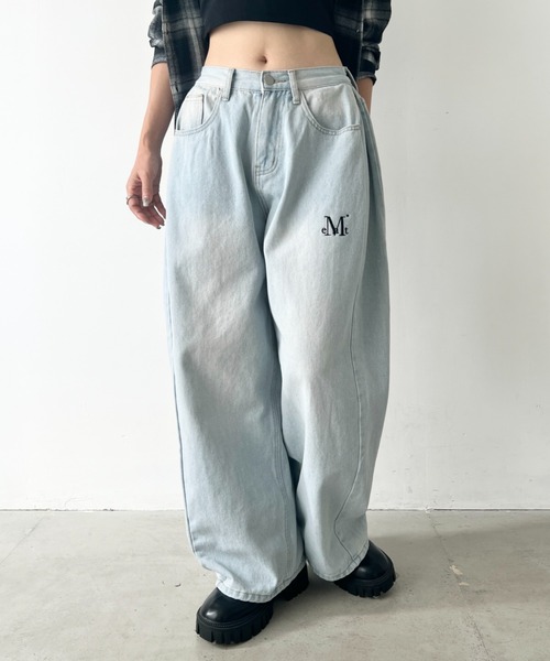 MUCENT(ムセント)の「【日本未発売/WEB限定】MUCENT(ムセント)/ユニセックス ピンタック ワイド デニム パンツ/PENTA SIDE PINTUCK DENIM PANTS(デニムパンツ・レディース・ブラック/ライトブルー/ダークブルー・S/M/L)」の20枚目の写真