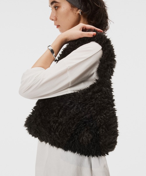 coca(coca)(コカ)の「プードルファーバッグ(ハンドバッグ・レディース・アイボリー/ブラック・ONE SIZE)」の2枚目の写真