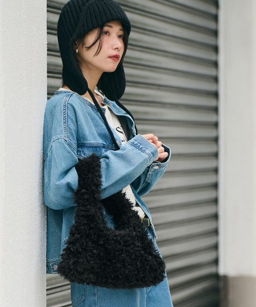 coca(coca)(コカ)の「プードルファーバッグ(ハンドバッグ・レディース・アイボリー/ブラック・ONE SIZE)」の13枚目の写真