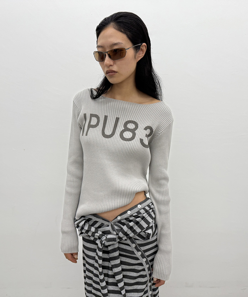 Oriens JOURNAL STANDARD（オリエンス ジャーナルスタンダード）の「IPU83 ロゴニット（ニット/セーター・レディース・グレー/レッド・FREE）」の2枚目の写真