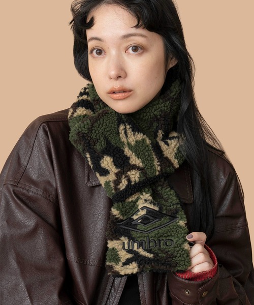 Casselini（キャセリーニ）の「[UMBRO × Casselini] リバーシブルティペット（マフラー・レディース・アニマル/グリーン/モスグリーン/レッド・FREE）」の3枚目の写真