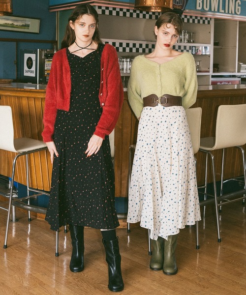 REDYAZEL(レディアゼル)の「ミニフラワーイレヘムロングワンピース(ワンピース・レディース・ブラック系その他/ブラウン系その他/ホワイト系その他・FREE)」の5枚目の写真