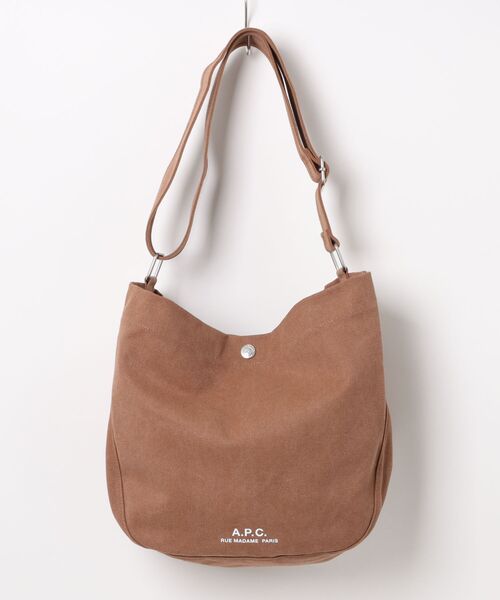 A.P.C.（アーペーセー）の「BESACE JOURNAL（ショルダーバッグ・メンズ・カーキ/ブラウン系その他・ONESIZE）」の2枚目の写真