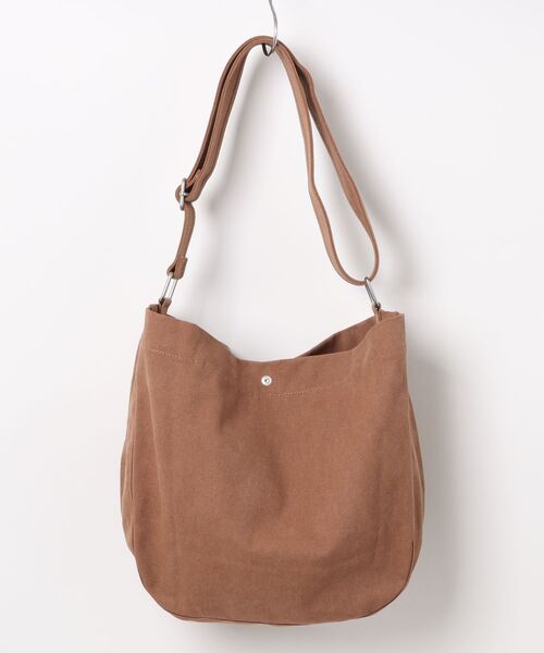 A.P.C.（アーペーセー）の「BESACE JOURNAL（ショルダーバッグ・メンズ・カーキ/ブラウン系その他・ONESIZE）」の3枚目の写真