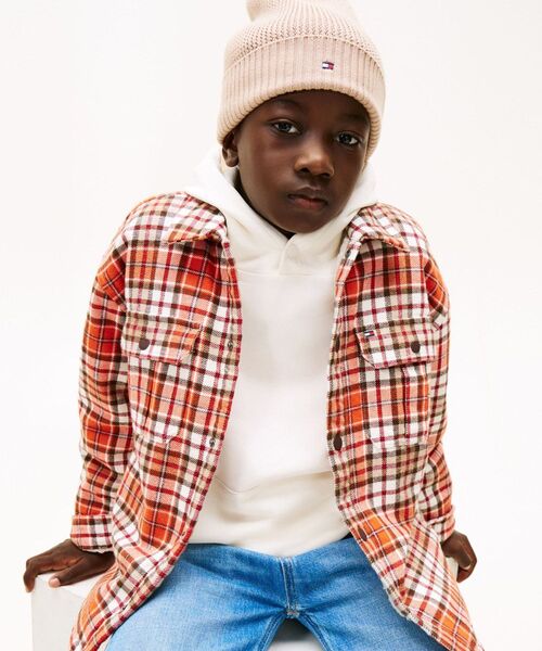 TOMMY HILFIGER（トミーヒルフィガー）の「BOYS フリースランニングチェックオーバーシャツ（シャツ/ブラウス・キッズ・ホワイト・160cm/130cm/140cm/150cm）」の2枚目の写真