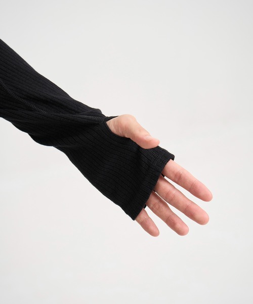 NVRFRGT（ネヴァーフォーゲット）の「別注 HENLEY PANELED SWEATER（Tシャツ/カットソー・メンズ・ダークグレー/ブラック・1/2/3）」の20枚目の写真