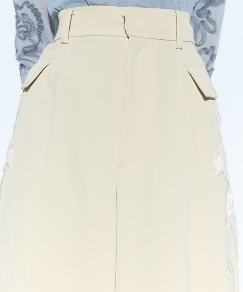MURRAL(ミューラル)の「【MURRAL/ミューラル】Patchwork embroidered slacks/パッチワークエンブロイダードスラックス(スラックス・レディース・カーキ/ベージュ・2/1)」の7枚目の写真