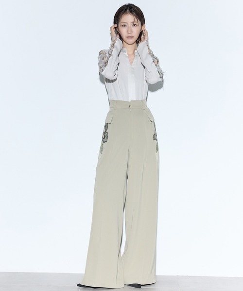 MURRAL(ミューラル)の「【MURRAL/ミューラル】Patchwork embroidered slacks/パッチワークエンブロイダードスラックス(スラックス・レディース・カーキ/ベージュ・2/1)」の10枚目の写真