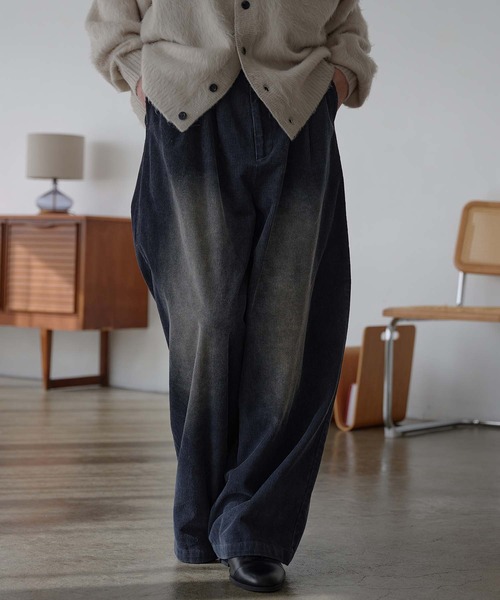 epnok（エプノック）の「コーデュロイワイドスラックス（スラックス・メンズ・ネイビー/チャコールグレー/ブラック・SMALL/MEDIUM/LARGE）」の14枚目の写真