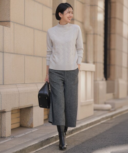 J.PRESS(ジェイプレス)の「シルクネップツイード クロップド パンツ(その他パンツ・レディース・ブラウン系/グレー系・T17/T15/T13)」の4枚目の写真