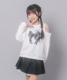 URBAN CHERRY（アーバンチェリー）の「【CHIPIE/シピ】レースリボン刺繍カットショルダートレーナー（スウェット・キッズ）」