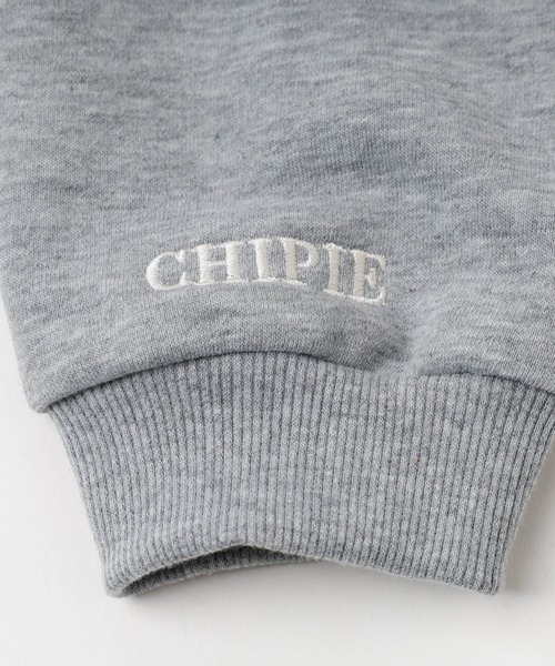 URBAN CHERRY(アーバンチェリー)の「【CHIPIE/シピ】レースリボン刺繍カットショルダートレーナー(スウェット・キッズ・ブラック/ホワイト/グレー・150cm/140cm/110cm/130cm/120cm)」の7枚目の写真