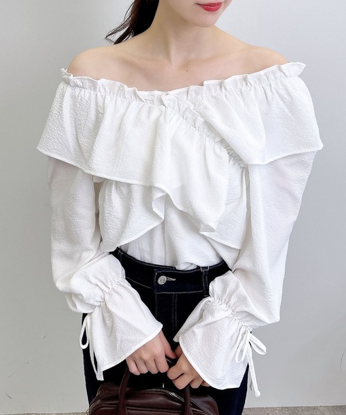 INGNI（イング）の「クロスフリルオフショルブラウス（シャツ/ブラウス・レディース・ワイン系8・M）」の3枚目の写真