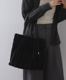 OPAQUE.CLIP | 【A4サイズ対応／マチ付き】ストライプフェイクファートートバッグ(トートバッグ)