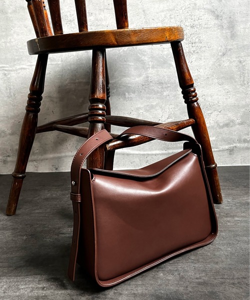 POUTOJOURU（ポートジュール）の「【ポートジュール】かぶせホーボーバッグ　ワンショルダー　軽量（ショルダーバッグ・レディース・ブラック/ブラウン/グレー・FREE）」の11枚目の写真