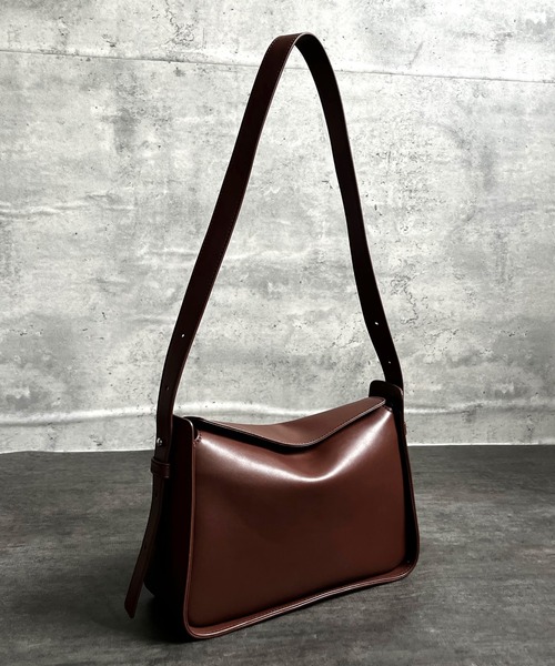 POUTOJOURU（ポートジュール）の「【ポートジュール】かぶせホーボーバッグ　ワンショルダー　軽量（ショルダーバッグ・レディース・ブラック/ブラウン/グレー・FREE）」の13枚目の写真