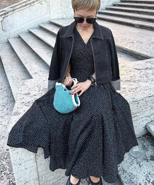 JENNE(ジェンヌ)の「ロールアップデニムジャケット(その他アウター・レディース・ブルー/ネイビー・SMALL/MEDIUM/LARGE)」の16枚目の写真
