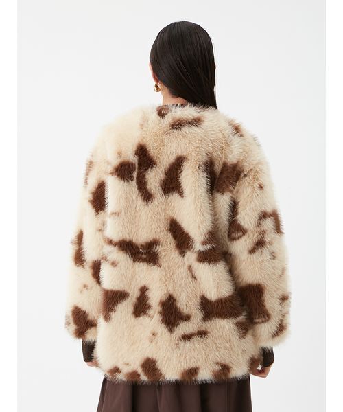 Mila Owen(ミラオーウェン)の「マルチマテリアルノーカラーファーコート(ノーカラーコート・レディース・ブラウン/ベージュ/マルチ・F)」の8枚目の写真