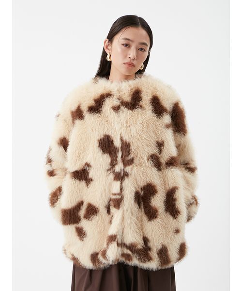 Mila Owen(ミラオーウェン)の「マルチマテリアルノーカラーファーコート(ノーカラーコート・レディース・ブラウン/ベージュ/マルチ・F)」の6枚目の写真