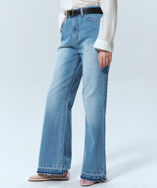 NICK&NICOLE(ニックアンドニコール)の「90S WIDE DENIM PANTS_LIGHT BLUE(デニムパンツ・レディース・その他・SMALL/MEDIUM/LARGE)」の2枚目の写真