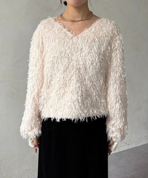 Thevon（ゼボン）の「フェザーVネックプルオーバー（ニット/セーター・レディース・アイボリー/ブラック/グレー・FREE）」の12枚目の写真