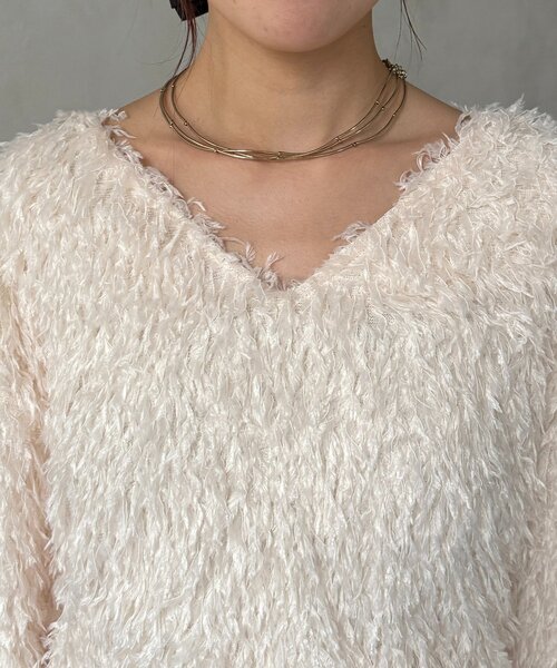 Thevon（ゼボン）の「フェザーVネックプルオーバー（ニット/セーター・レディース・アイボリー/ブラック/グレー・FREE）」の16枚目の写真