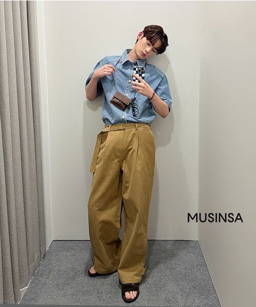 GUBIN（グビン）の「カーブドピンタックベルト付きチノパンツ（その他パンツ・レディース・その他・LARGE/MEDIUM）」の10枚目の写真